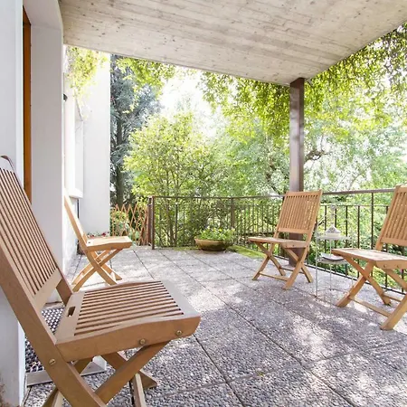 Ampio E Indipendente Con Vista Giardino *